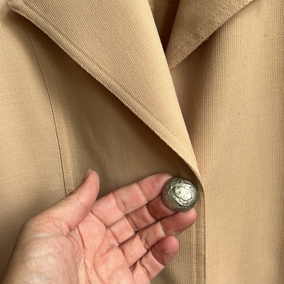 Bebe light peach 90s suit jacket. - Picture 2 of 7